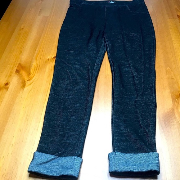 GUESS Black Faux Denim Jeggings with Cuffs, size XS - Picture 1 of 3